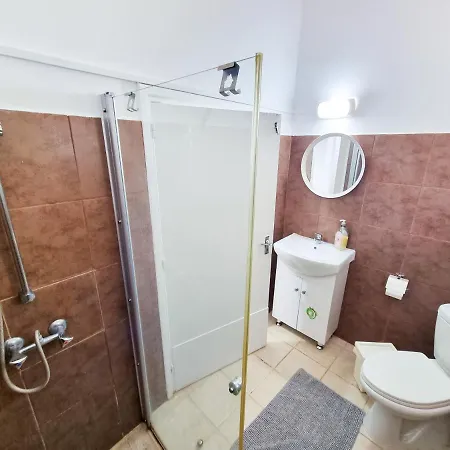 Aladdin's Hostel Larnaca